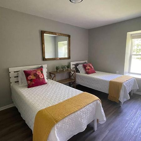 The Deannie Apt #6 - Simple And Homey 2Bd W/ Wifi Hamilton Екстериор снимка