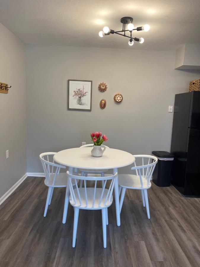 The Deannie Apt #6 - Simple And Homey 2Bd W/ Wifi Hamilton Екстериор снимка